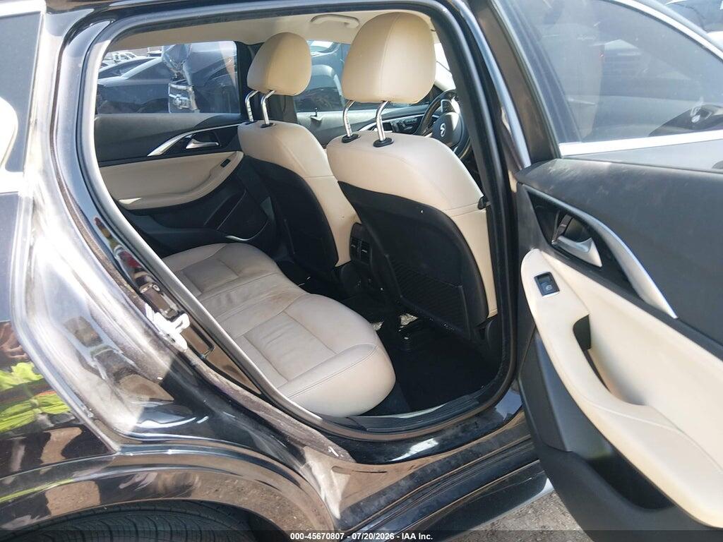 SJKCH5CP8JA054764 2018 INFINITI QX30 photo no. 8