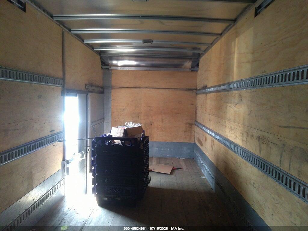 54DC4W1C4JS802551 2018 ISUZU NPR HD photo no. 7