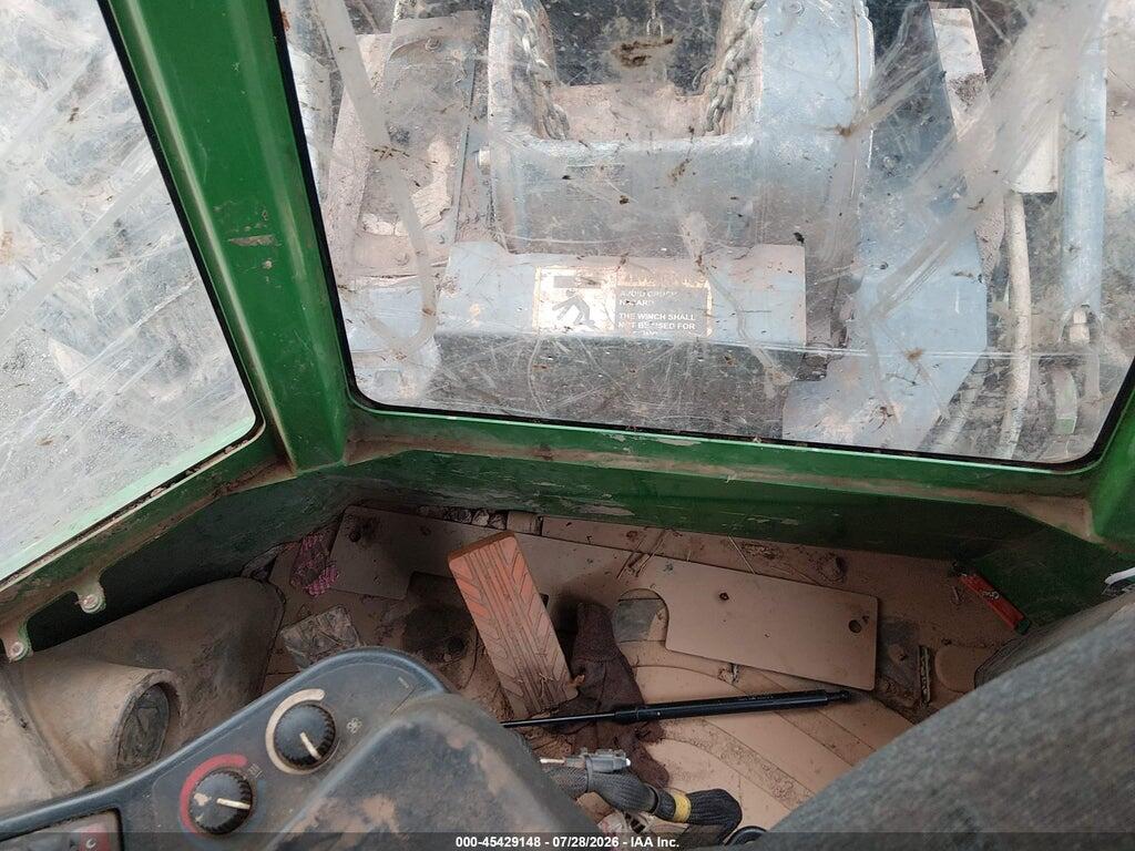 1DW648LBPKF703033 2020 JOHN DEERE 648L II SKIDDER photo no. 8
