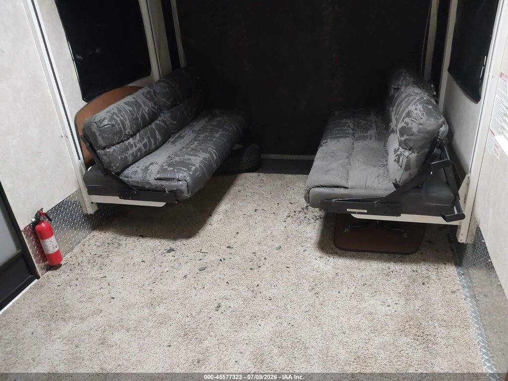 4YDF32721FR805463 2015 KEYSTONE M3221 photo no. 8