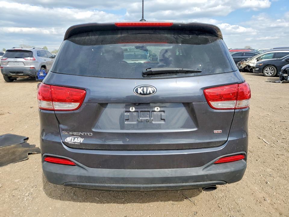 2017 KIA SORENTO LX — Фото 6 из 12
