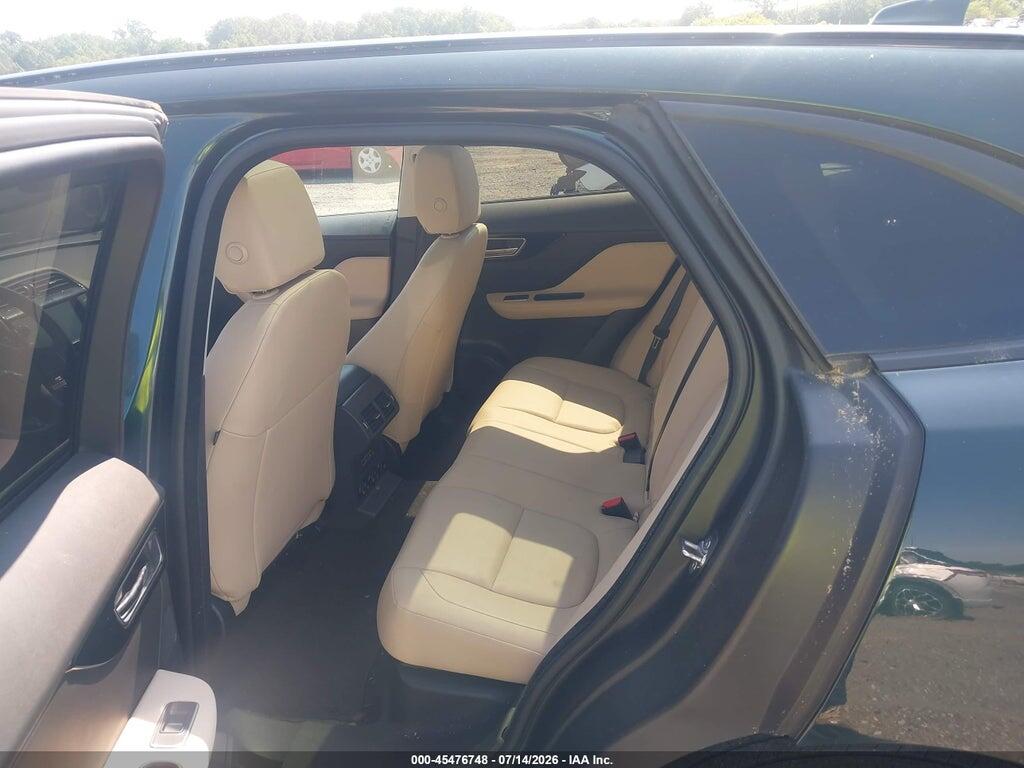 SADCJ2EV4JA270505 2018 JAGUAR F-PACE photo no. 8