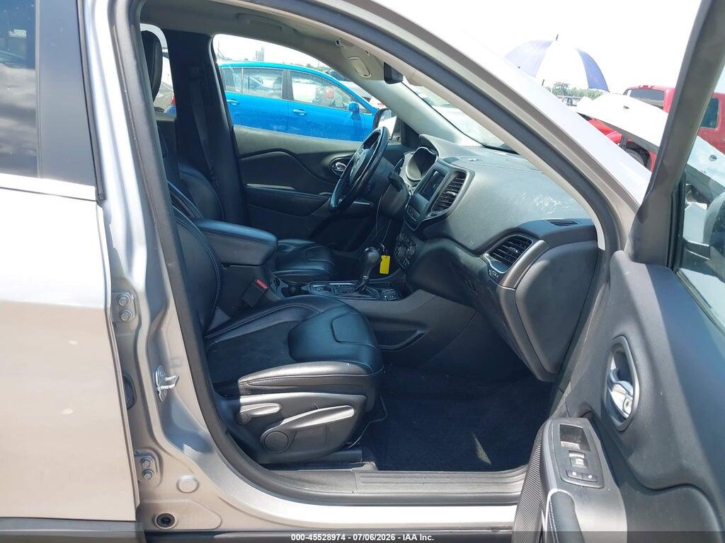 1C4PJLLN4KD222704 2019 JEEP CHEROKEE photo no. 5