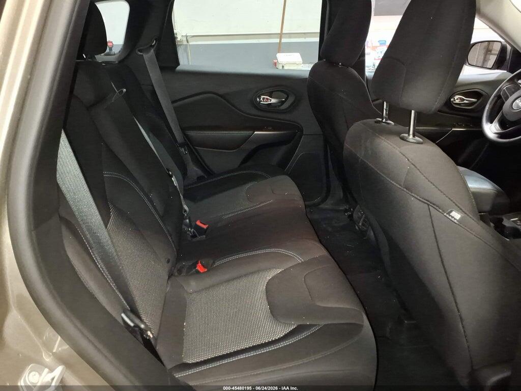 1C4PJMCBXKD464070 2019 JEEP CHEROKEE photo no. 8