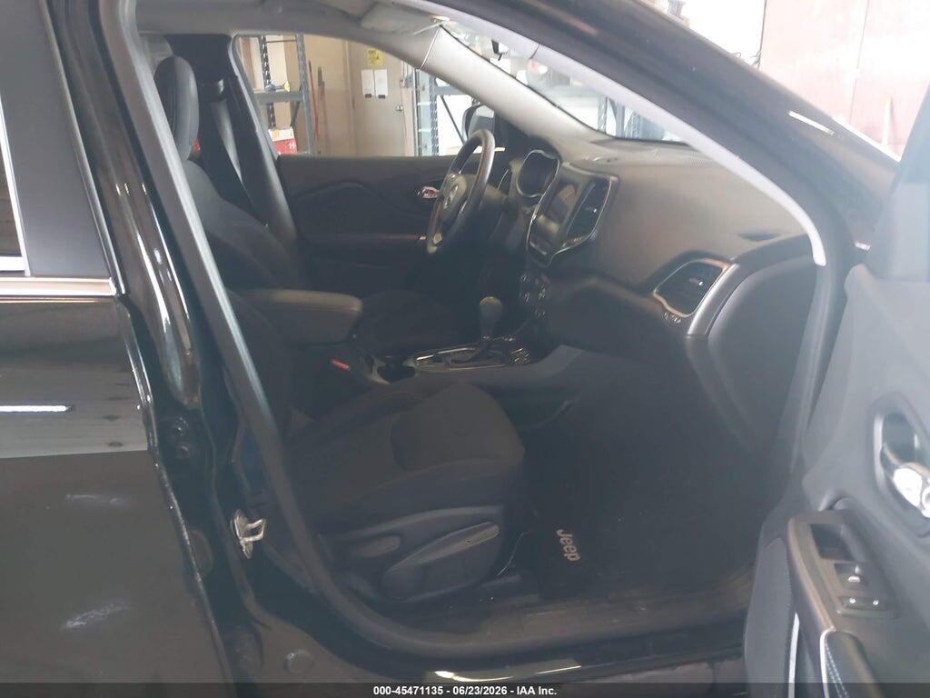 1C4PJMCB0KD343628 2019 JEEP CHEROKEE photo no. 5