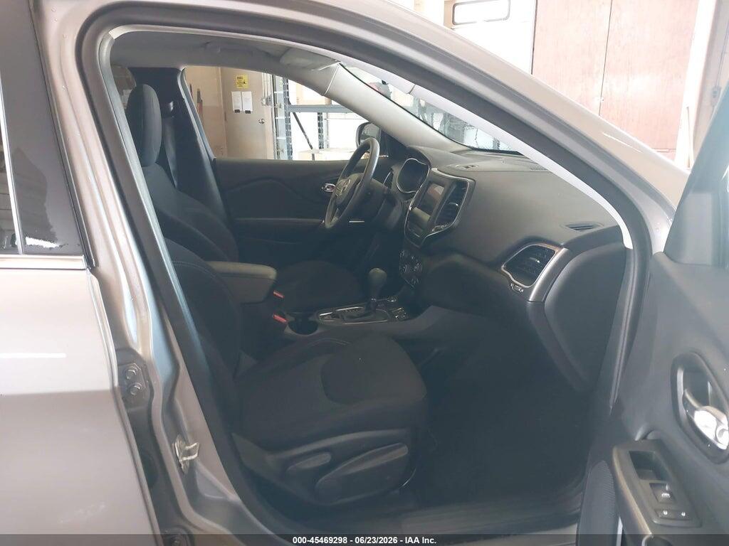 1C4PJMCB2KD343629 2019 JEEP CHEROKEE photo no. 5