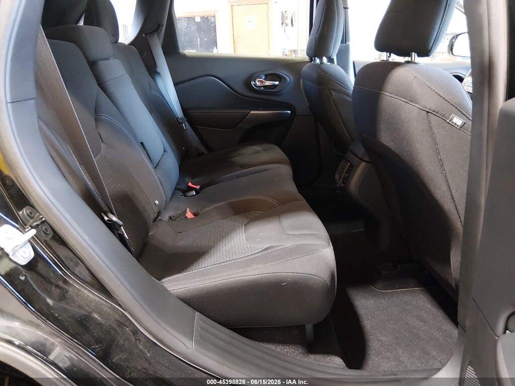 1C4PJMCB0KD176980 2019 JEEP CHEROKEE photo no. 8