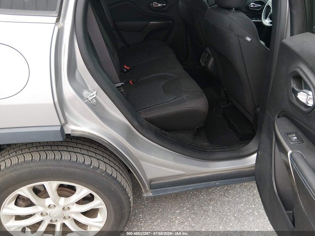 1C4PJMCB0KD450923 2019 JEEP CHEROKEE photo no. 8