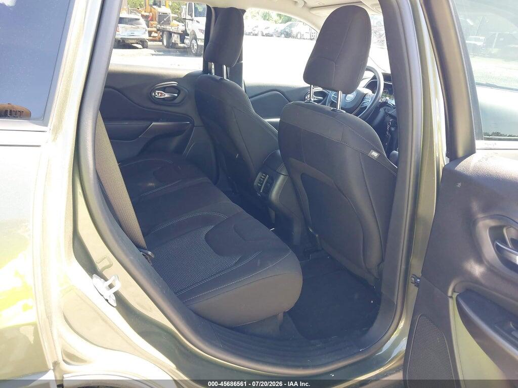 1C4PJMCB0KD343631 2019 JEEP CHEROKEE photo no. 8