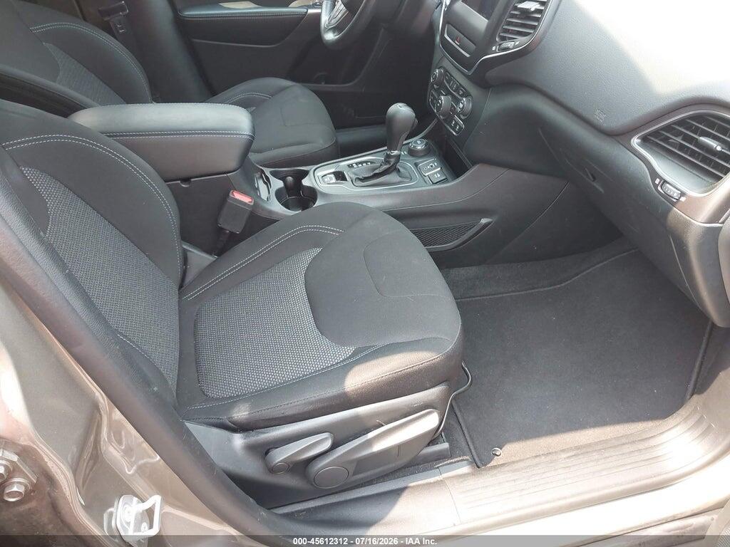 1C4PJMCB1KD343637 2019 JEEP CHEROKEE photo no. 5