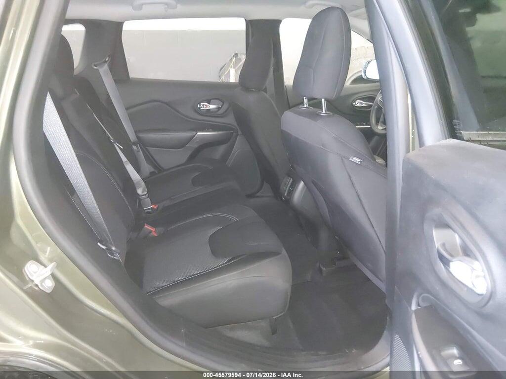1C4PJMCB2KD343632 2019 JEEP CHEROKEE photo no. 8