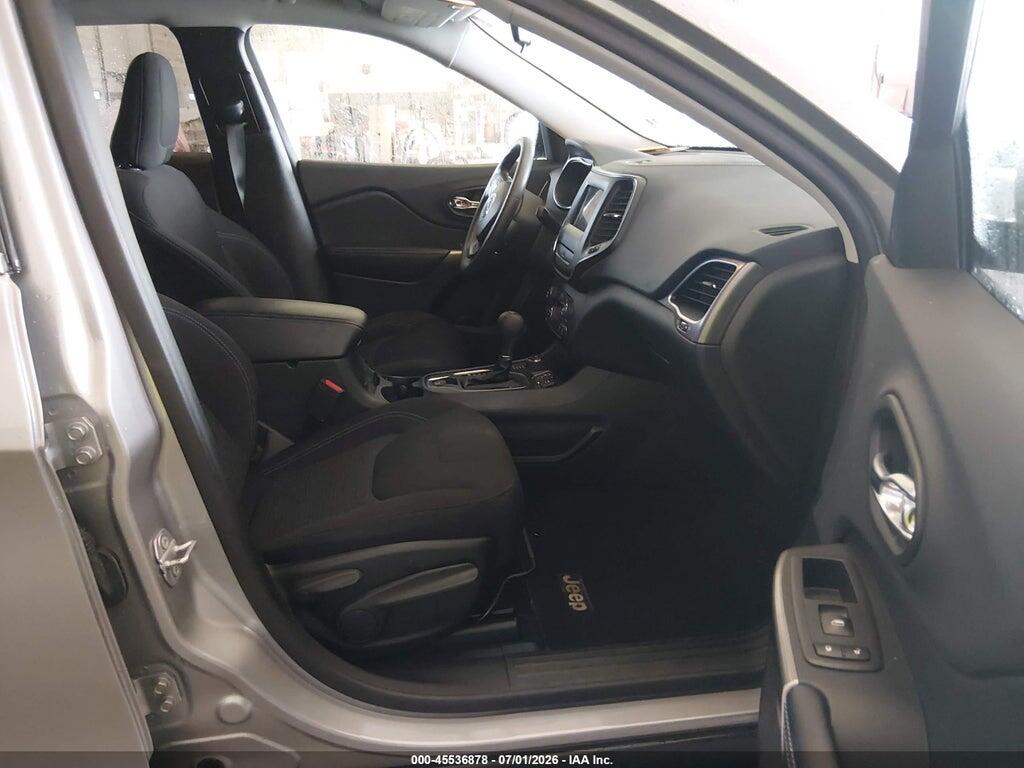 1C4PJMCB9KD343613 2019 JEEP CHEROKEE photo no. 5