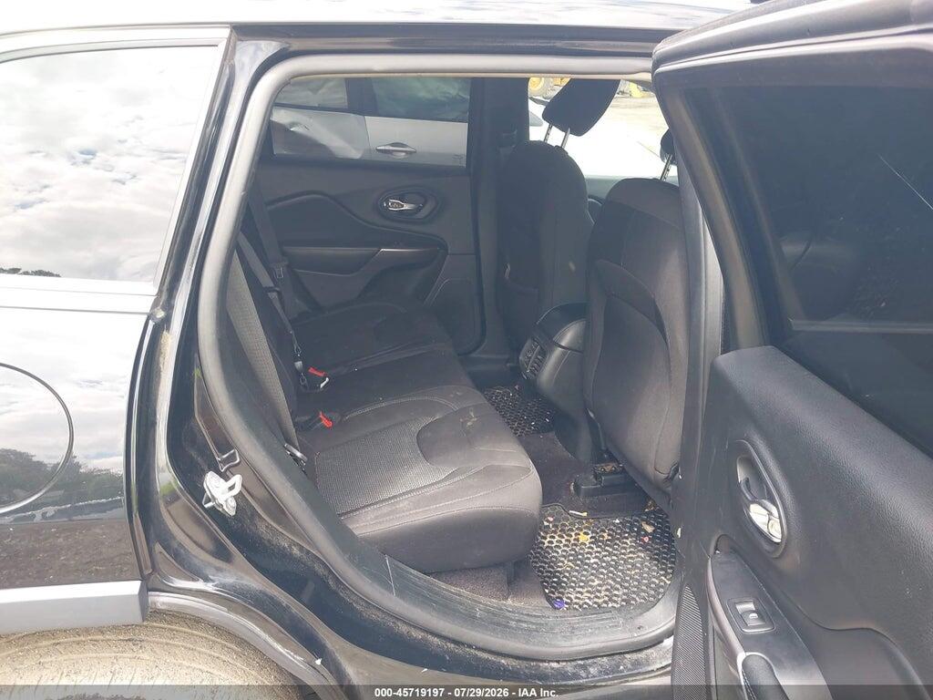 1C4PJLCB6KD248730 2019 JEEP CHEROKEE photo no. 8