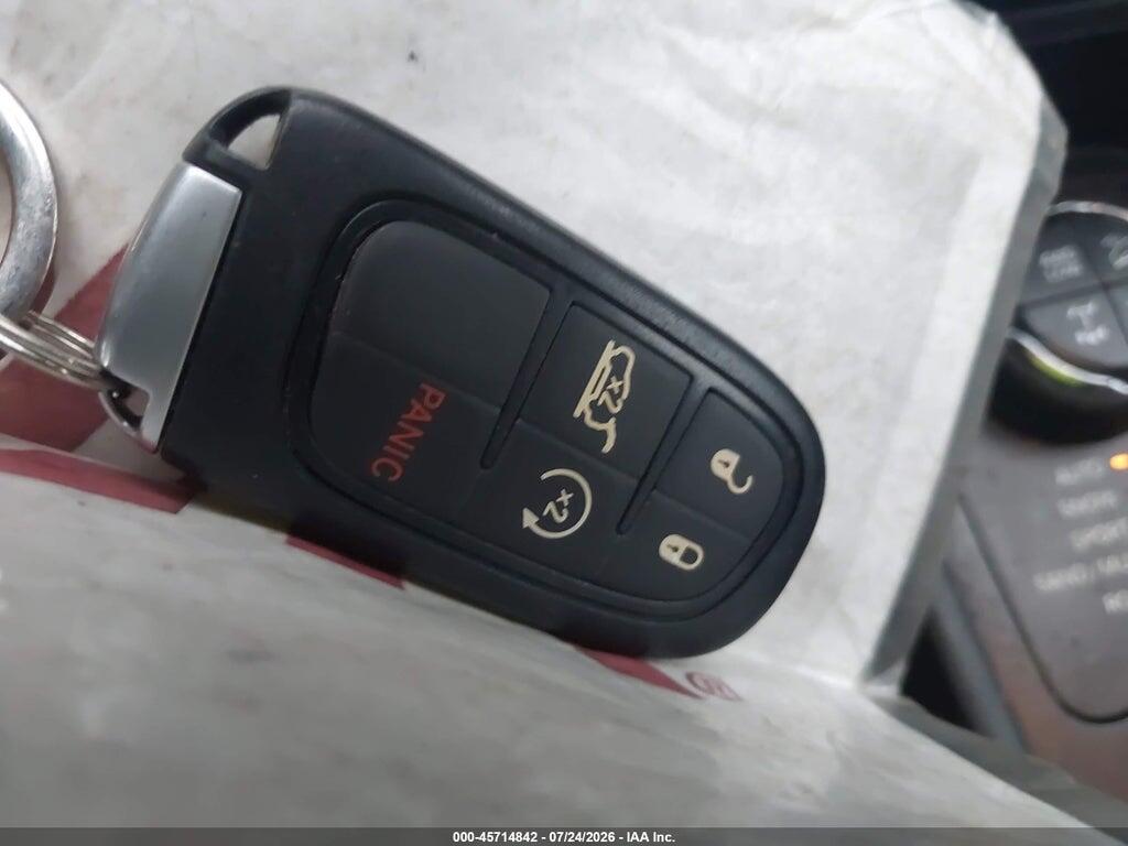1C4PJMBX0KD402383 2019 JEEP CHEROKEE photo no. 11