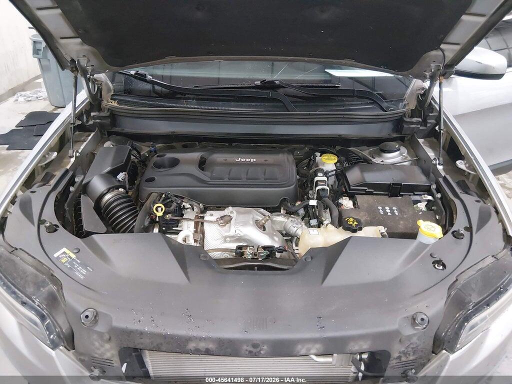 1C4PJMLN4KD261489 2019 JEEP CHEROKEE photo no. 10