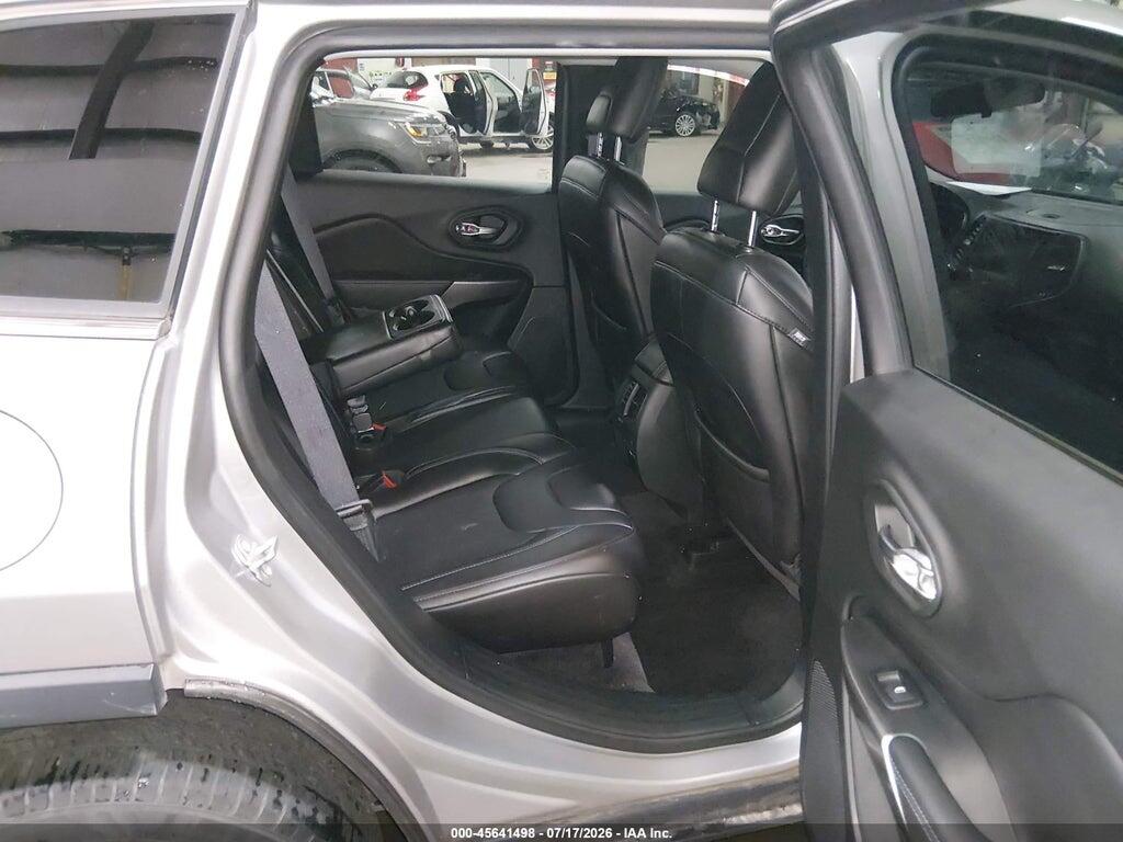 1C4PJMLN4KD261489 2019 JEEP CHEROKEE photo no. 8