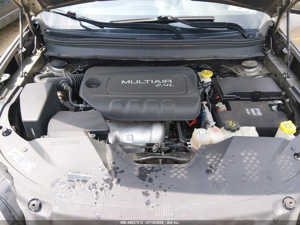 1C4PJMLB0KD105357 2019 JEEP CHEROKEE photo no. 10