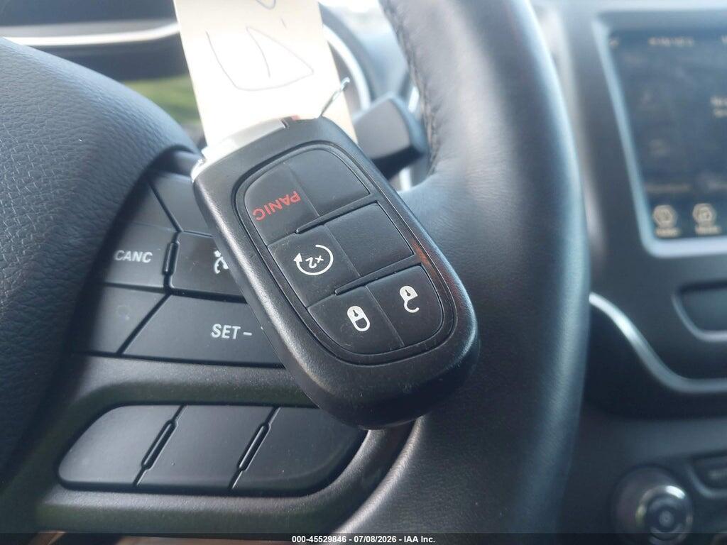 1C4PJMBX7KD235942 2019 JEEP CHEROKEE photo no. 11