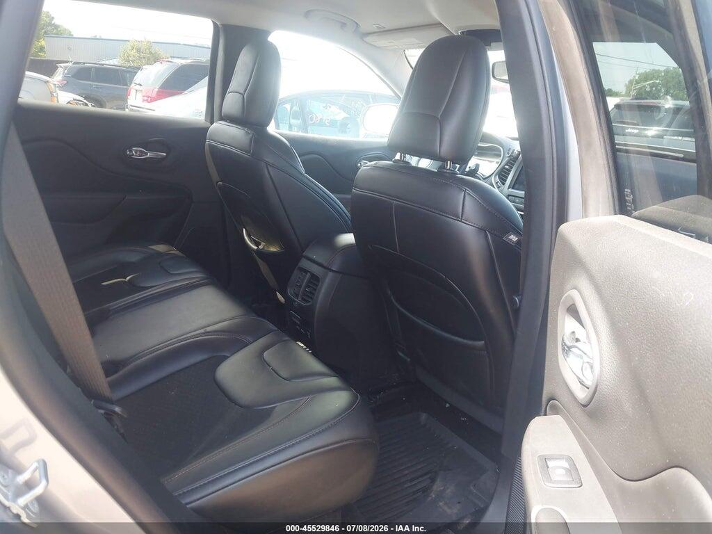 1C4PJMBX7KD235942 2019 JEEP CHEROKEE photo no. 8