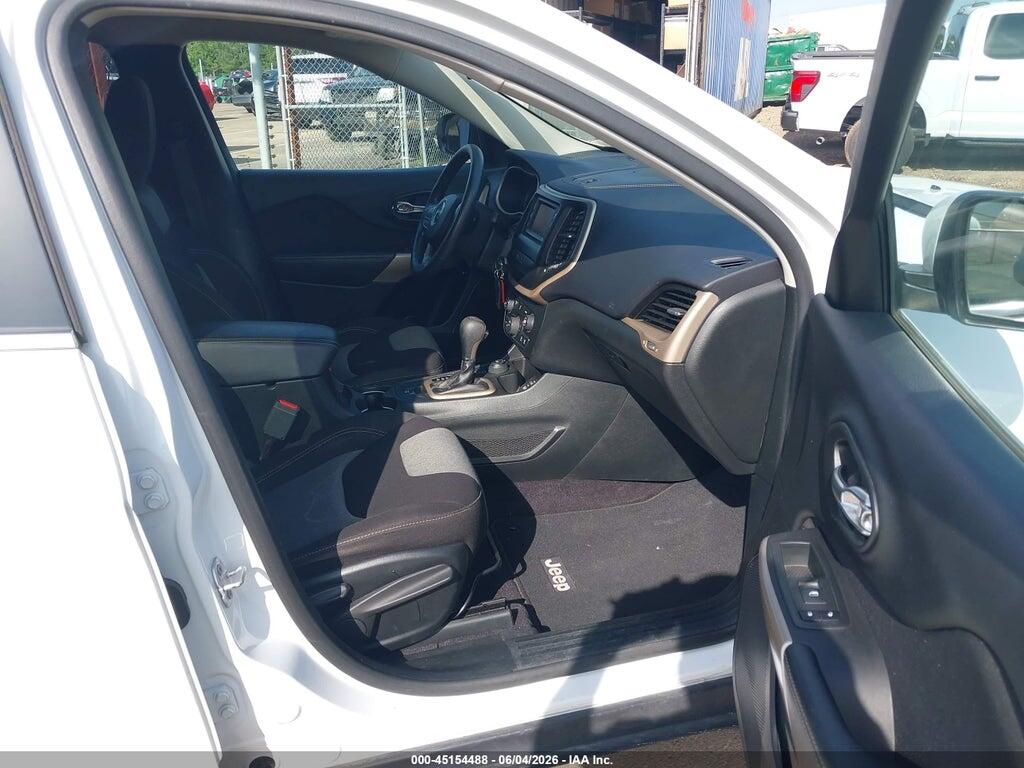 1C4PJMCB2JD528536 2018 JEEP CHEROKEE photo no. 5