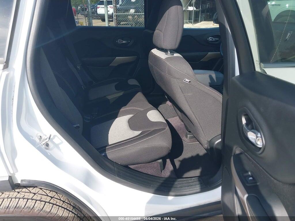 1C4PJMCB2JD528536 2018 JEEP CHEROKEE photo no. 8