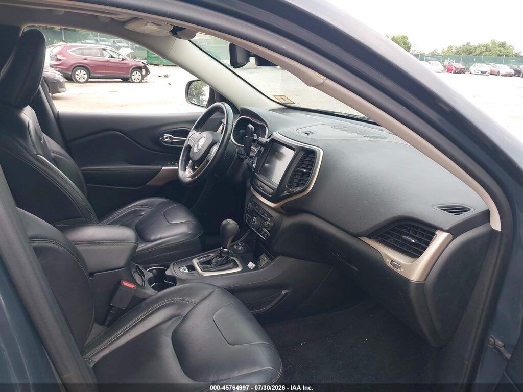 1C4PJMDB0JD569424 2018 JEEP CHEROKEE photo no. 5