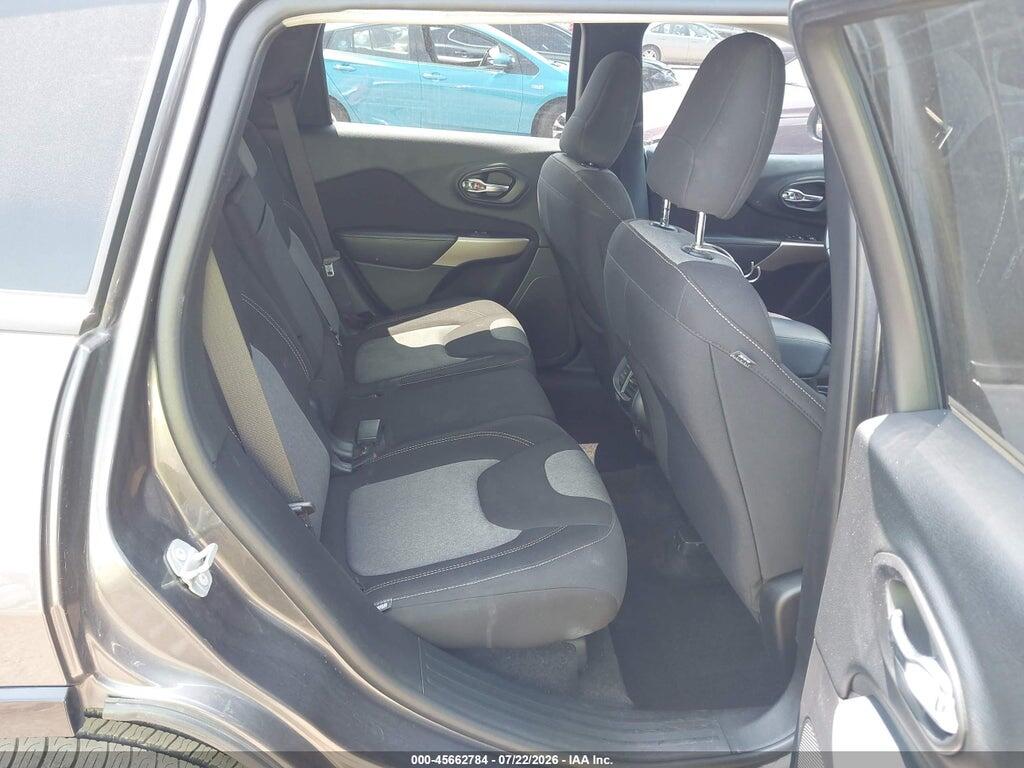 1C4PJMCX3JD607189 2018 JEEP CHEROKEE photo no. 8