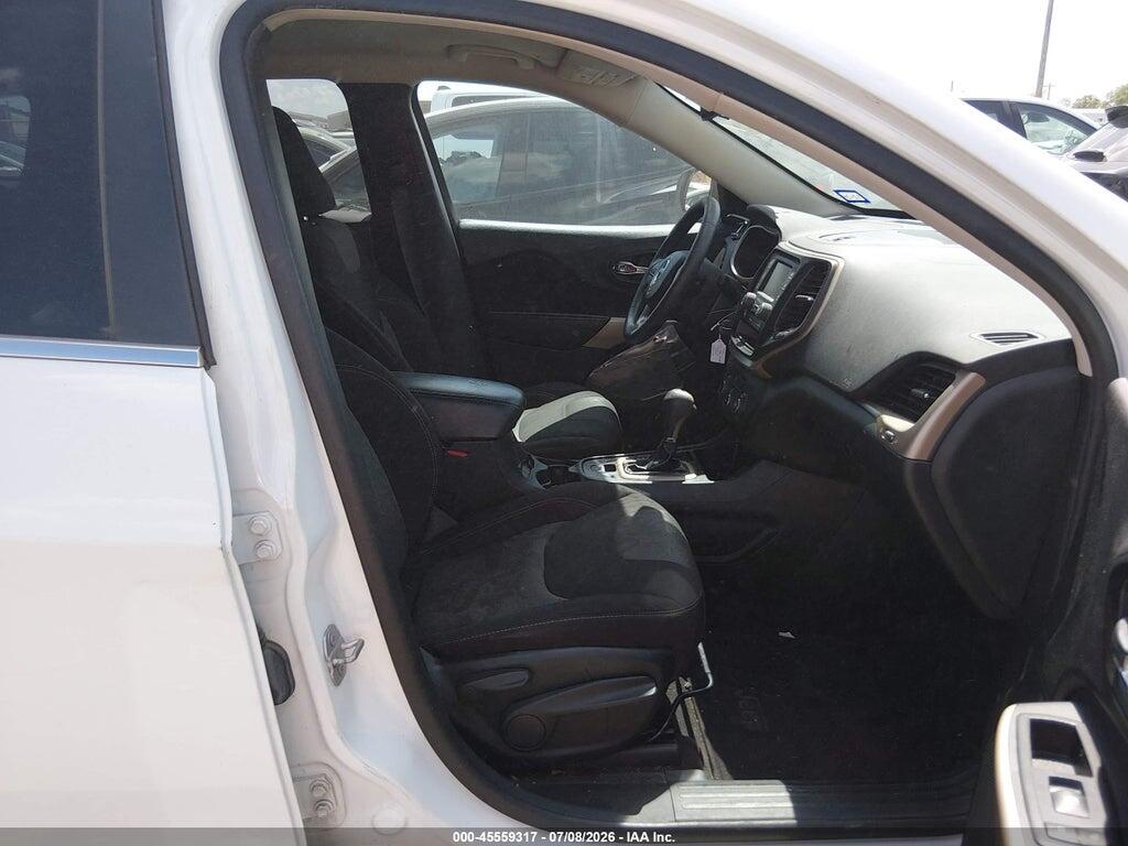 1C4PJLCB2JD568061 2018 JEEP CHEROKEE photo no. 5