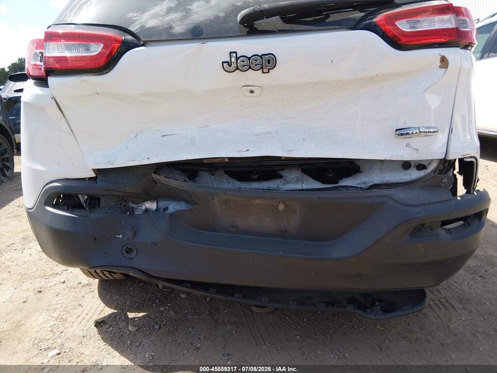 1C4PJLCB2JD568061 2018 JEEP CHEROKEE photo no. 6
