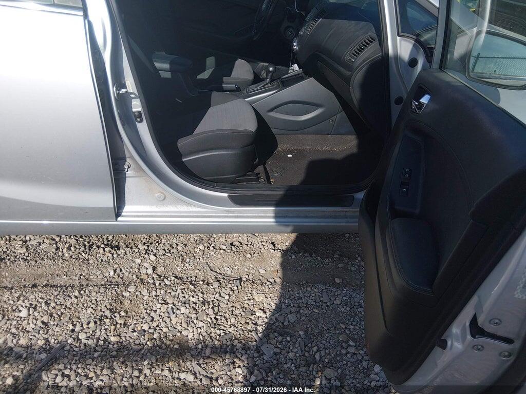 KNAFX4A85F5357586 2015 KIA FORTE photo no. 5