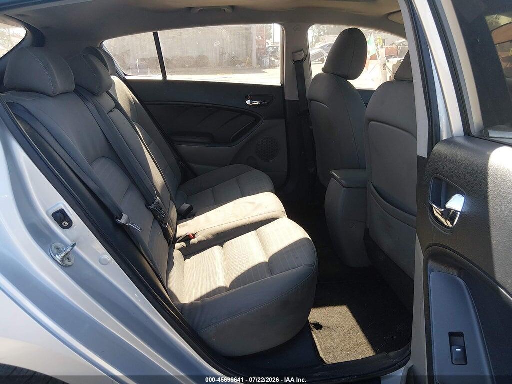 KNAFX5A89F5302774 2015 KIA FORTE photo no. 8