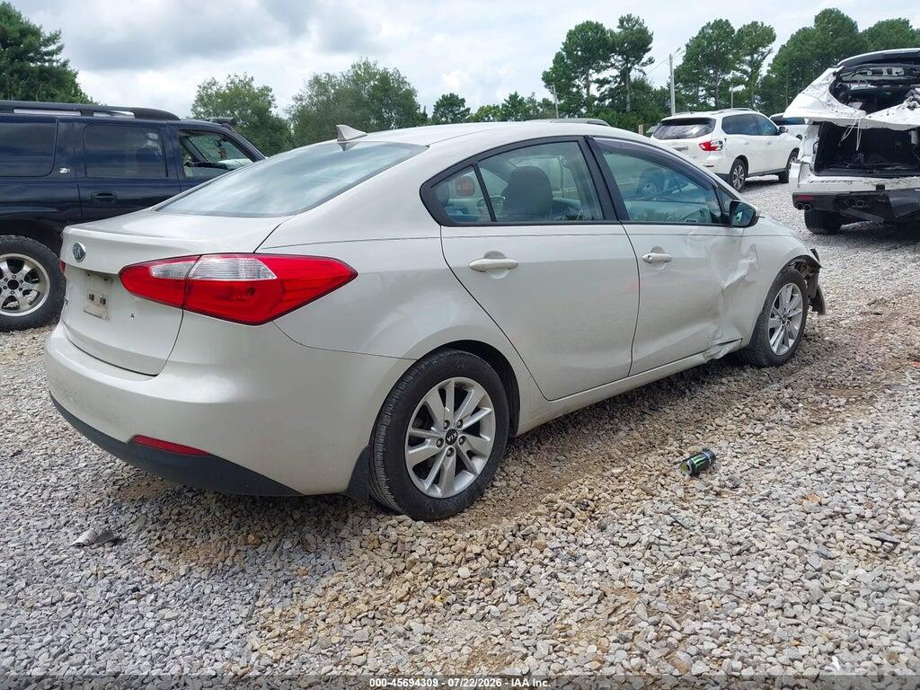 KNAFK4A69F5265927 2015 KIA FORTE photo no. 4