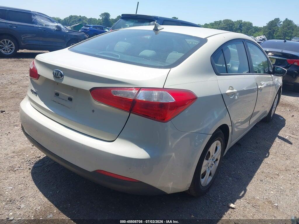 KNAFK4A68F5380308 2015 KIA FORTE photo no. 4