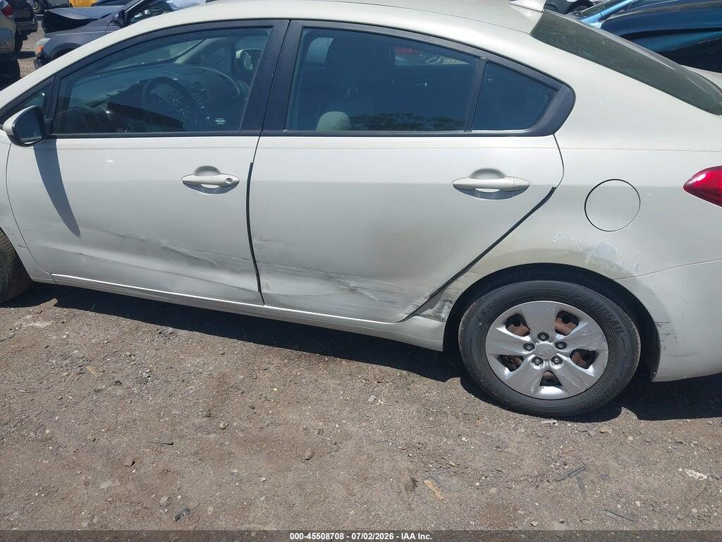 KNAFK4A68F5380308 2015 KIA FORTE photo no. 6
