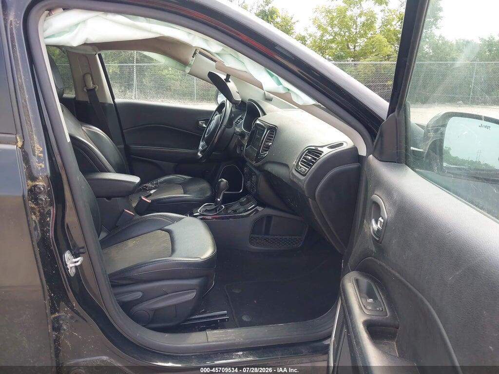 3C4NJDBB2KT750398 2019 JEEP COMPASS photo no. 5