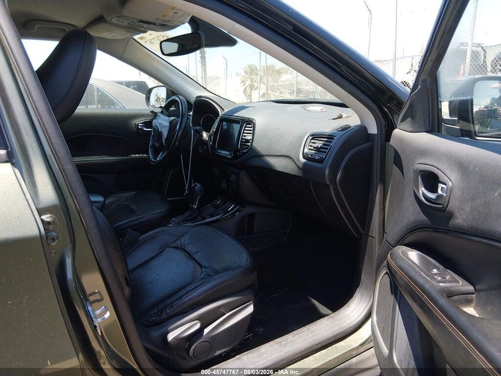 3C4NJDCB0KT827803 2019 JEEP COMPASS photo no. 5