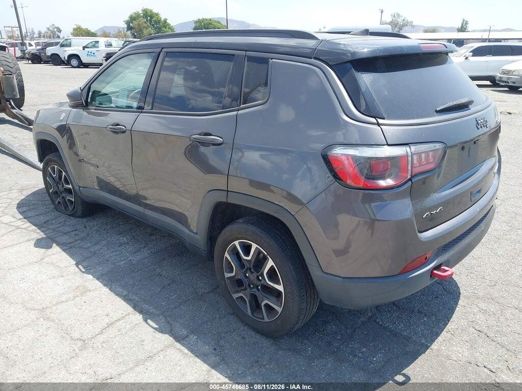 3C4NJDDB0KT660440 2019 JEEP COMPASS photo no. 3