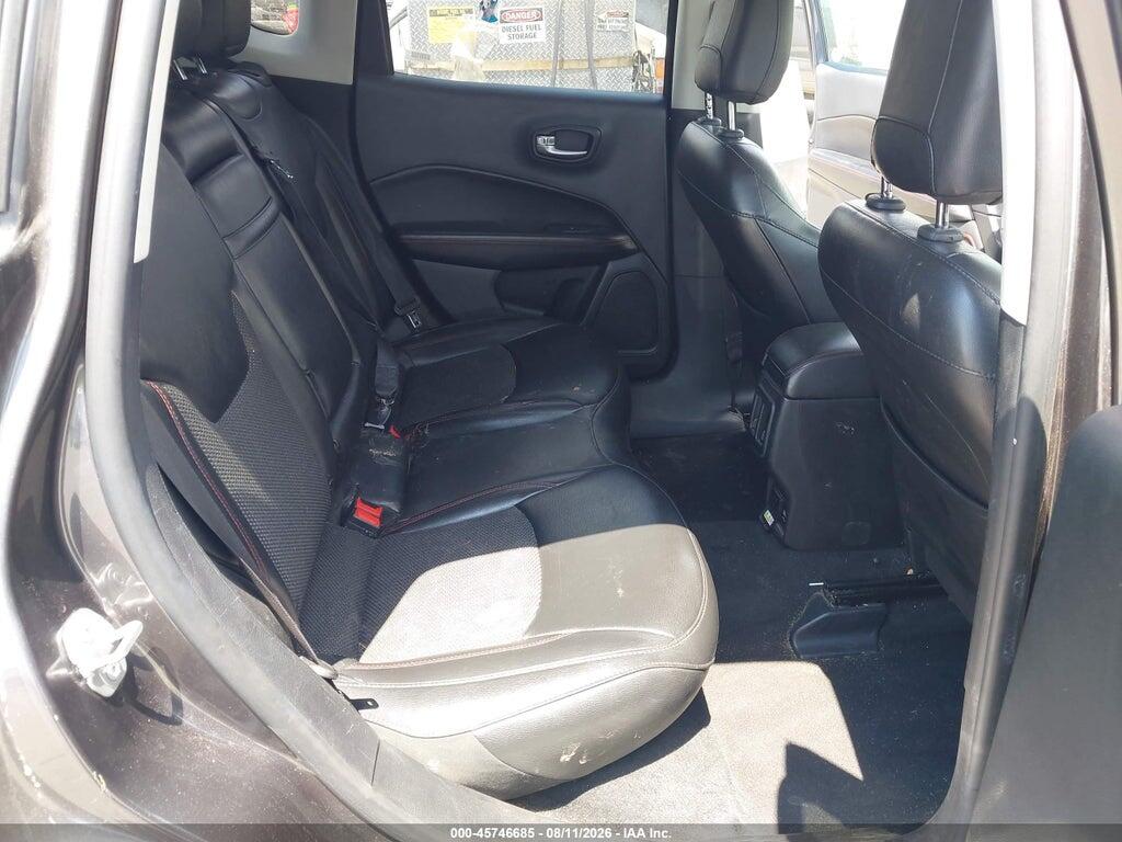 3C4NJDDB0KT660440 2019 JEEP COMPASS photo no. 8