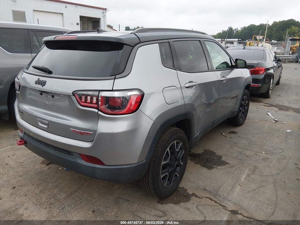 3C4NJDDB5KT668890 2019 JEEP COMPASS photo no. 4