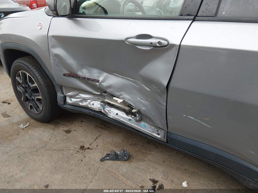 3C4NJDDB5KT668890 2019 JEEP COMPASS photo no. 6