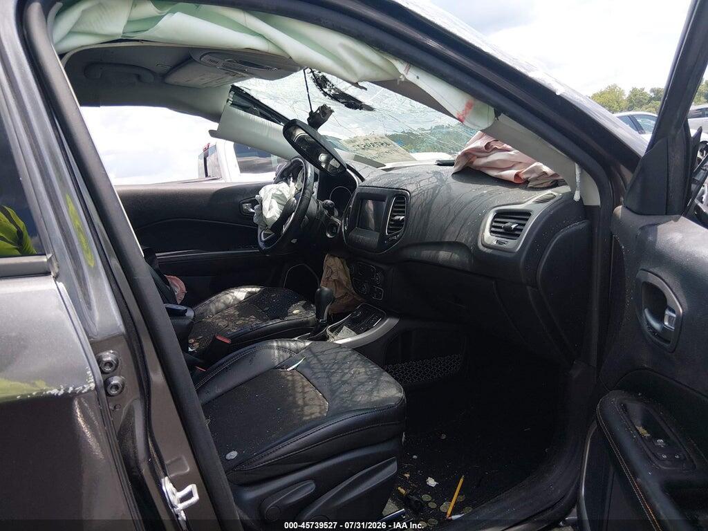 3C4NJDBB1KT847236 2019 JEEP COMPASS photo no. 5