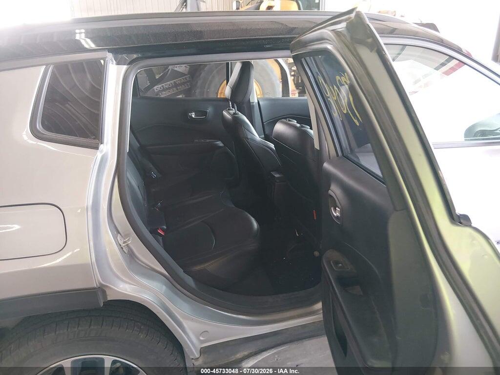 3C4NJDDB9KT752436 2019 JEEP COMPASS photo no. 8