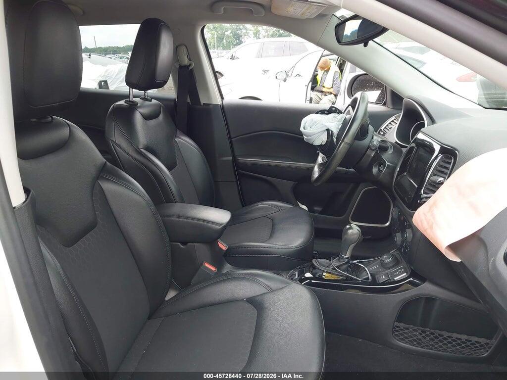 3C4NJDBB9KT648600 2019 JEEP COMPASS photo no. 5