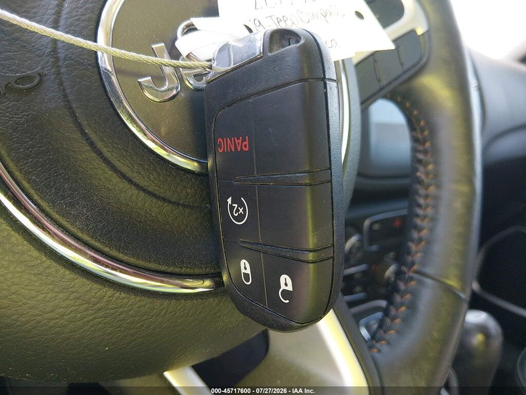 3C4NJDBB2KT654125 2019 JEEP COMPASS photo no. 11