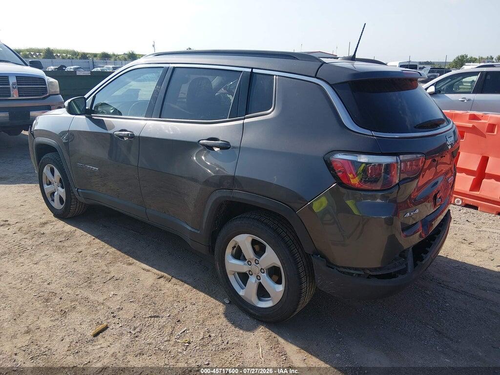 3C4NJDBB2KT654125 2019 JEEP COMPASS photo no. 3