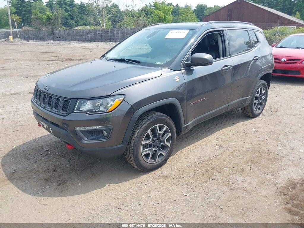 3C4NJDDB2KT733193 2019 JEEP COMPASS photo no. 2