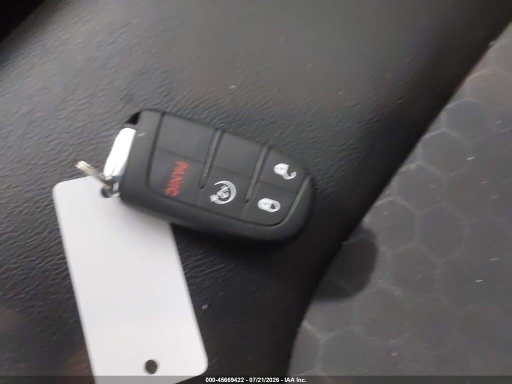 3C4NJDBB1KT800689 2019 JEEP COMPASS photo no. 11