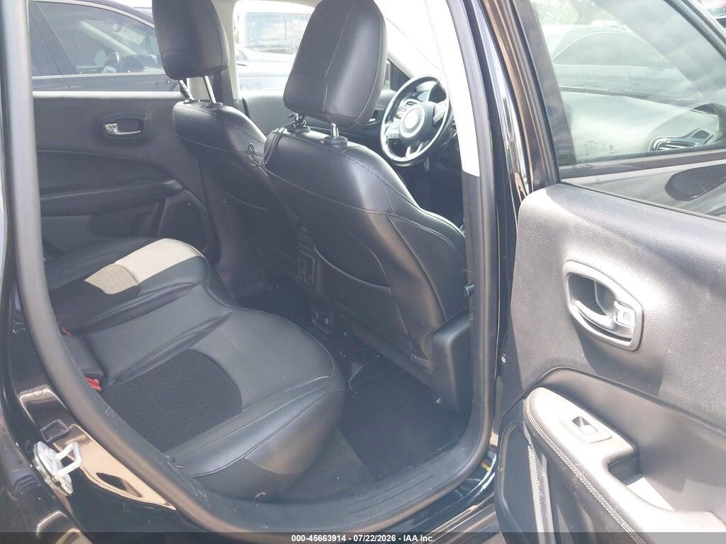 3C4NJDBB7KT623002 2019 JEEP COMPASS photo no. 8