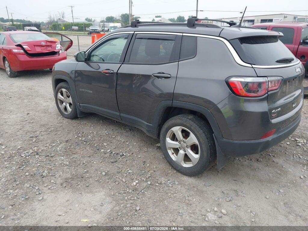 3C4NJDBB0KT645651 2019 JEEP COMPASS photo no. 3