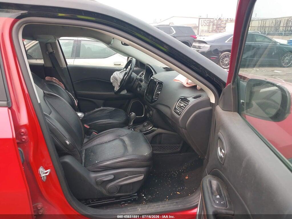 3C4NJDCB4KT767296 2019 JEEP COMPASS photo no. 5